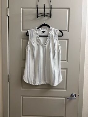 Ann Taylor White Sleeveless V-Neck Striped Camisole